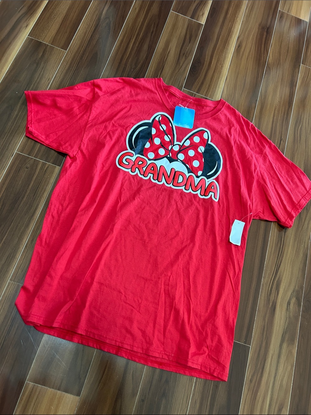 XL Disney 100% cotton Minnie Mouse grandma t-shirt